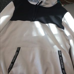 Adult medium hollister sweatshirt